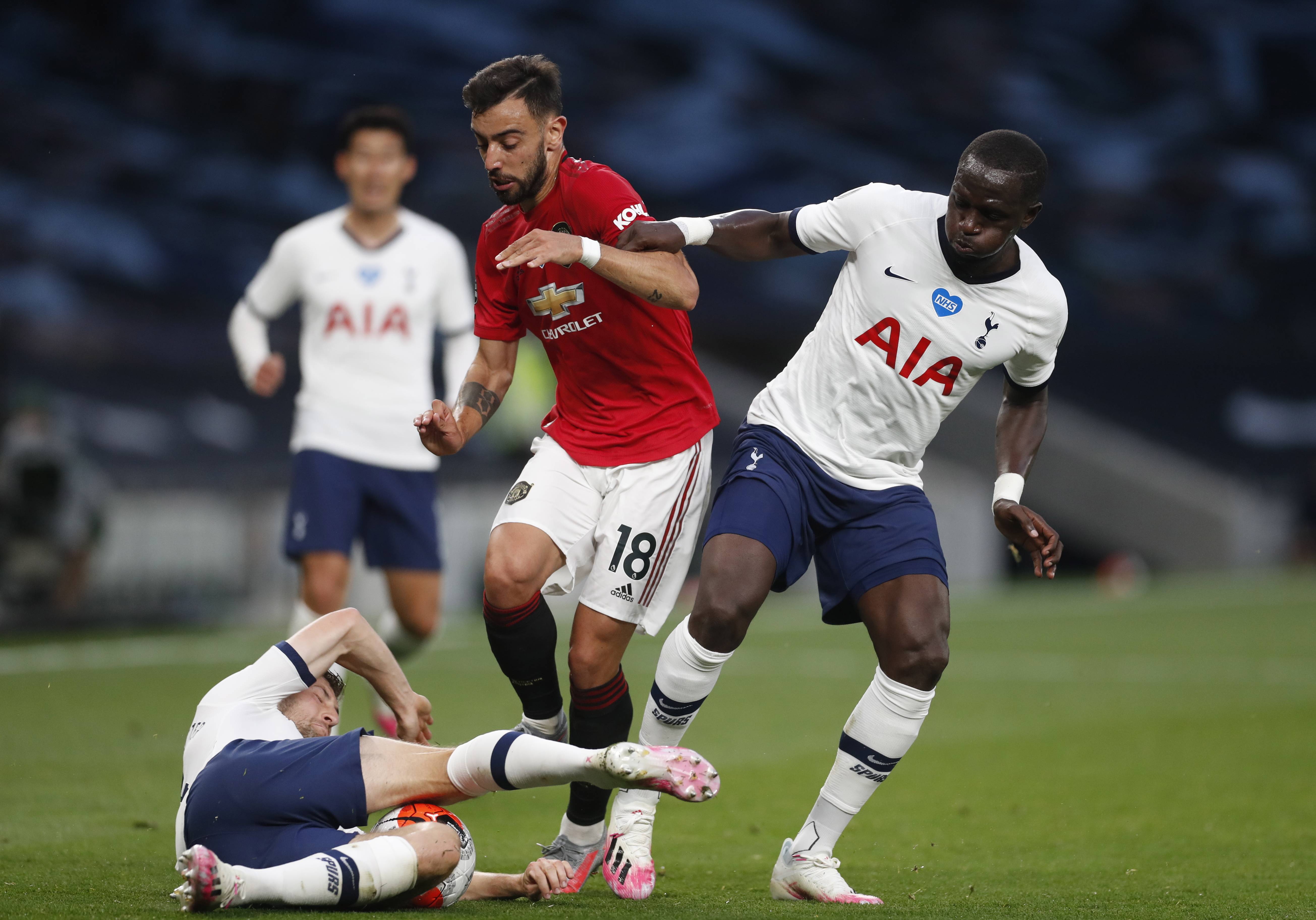 纵观本场比 纵观本场比